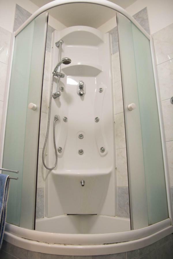 Apartman Juricic Лабин Экстерьер фото