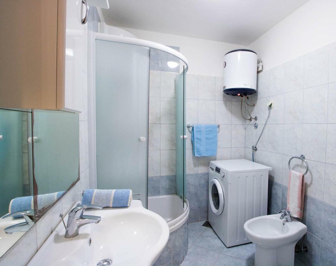 Apartman Juricic Лабин Экстерьер фото